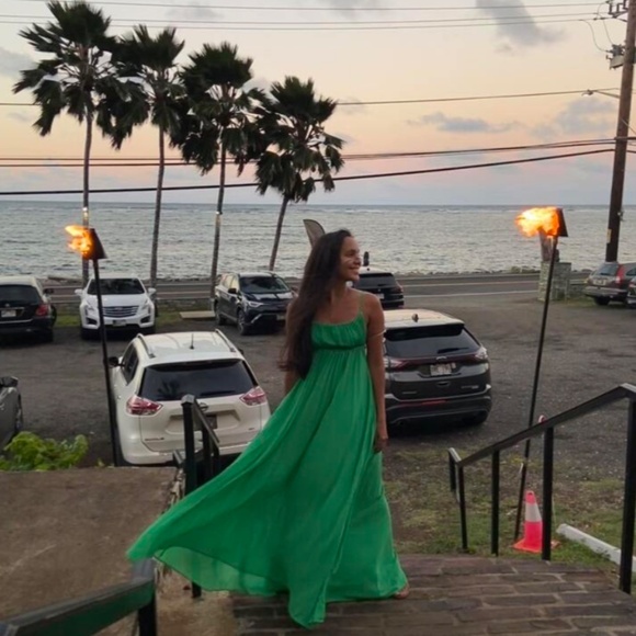 Green Pleated Maxi Dress Open Back Flowy Skirt Tie Straps - Picture 12 of 16